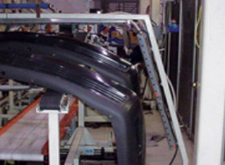 喷漆前表面除尘与清理